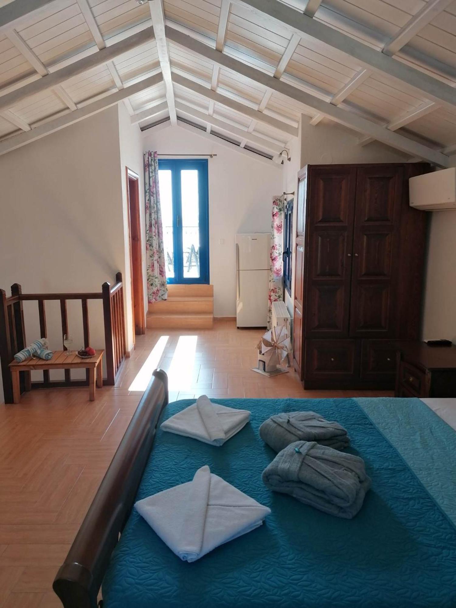 Villa Evmenia Panoramic View & Sea Front Apartments Skopelos Eksteriør billede